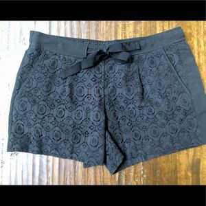 Ann Taylor LOFT 4” shorts